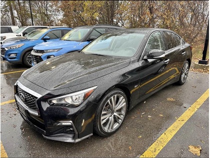Infiniti Q50 LUXE AWD